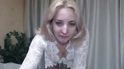 Mari online show from September 27, 2025, 2:22 pm