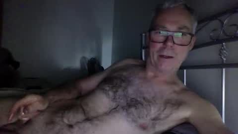 oiledcouple1 online show from September 15, 2025, 11:21 am