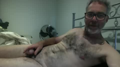 oiledcouple1 online show from October 15, 2025, 9:31 am