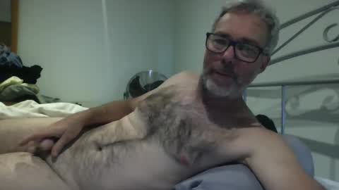 oiledcouple1 online show from October 28, 2025, 9:02 am