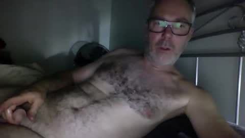 oiledcouple1 online show from November 28, 2025, 11:02 am