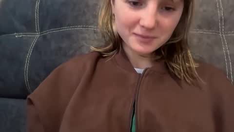 Snapshot of oktavia7777 chatting on March 4, 2026, 7:25 am Oktavia7777 online show from March 4, 2026, 7:25 am