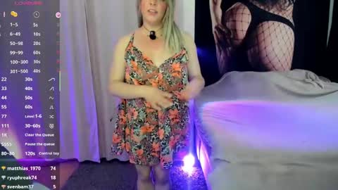 oktopussy_ online show from May 11, 2026, 2:45 pm