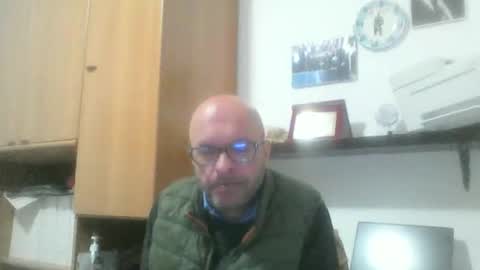 Snapshot of olak21 chatting on November 2, 2025, 8:17 am olak21 online show from November 2, 2025, 8:17 am