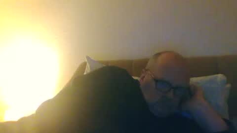 old_fkr online show from December 10, 2024, 6:06 pm