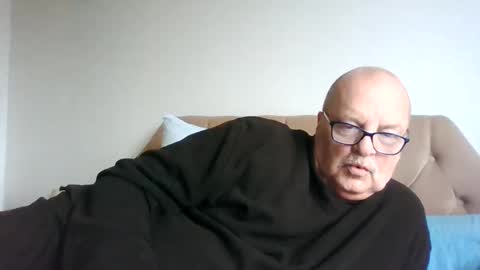 old_fkr online show from January 19, 2025, 2:59 pm