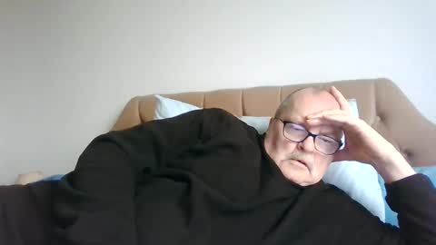 old_fkr online show from February 10, 2025, 9:14 am