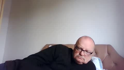 old_fkrr_ online show from June 8, 2026, 10:04 am