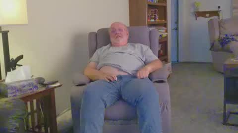 old_guy111 online show from December 17, 2025, 9:10 pm