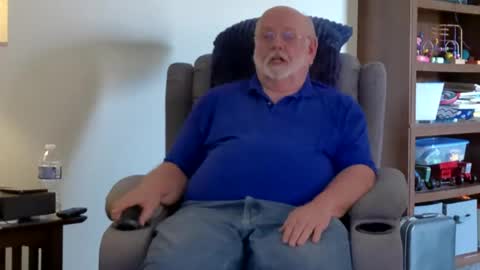 old_guy111 online show from June 19, 2026, 7:17 pm