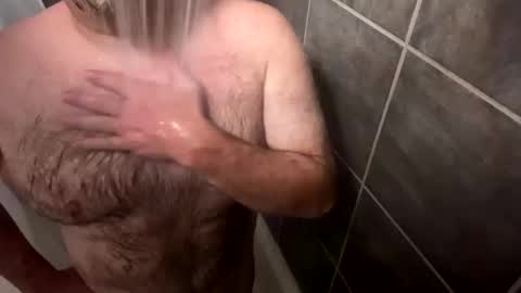 Snapshot of oldbones2 chatting on October 12, 2025, 12:31 am oldbones2 online show from October 12, 2025, 12:31 am