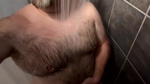 Snapshot of oldbones2 chatting on October 20, 2025, 1:28 am oldbones2 online show from October 20, 2025, 1:28 am