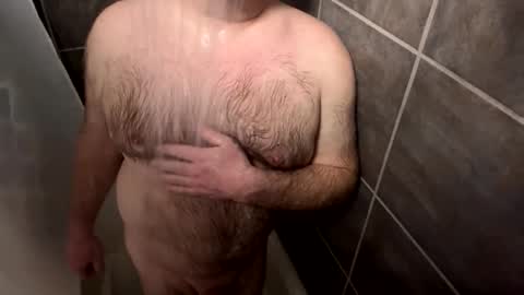 Snapshot of oldbones2 chatting on December 15, 2025, 12:37 am oldbones2 online show from December 15, 2025, 12:37 am