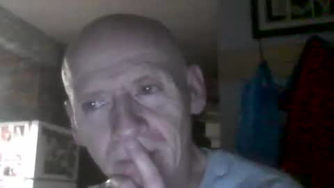 oldbuthorny62 online show from October 15, 2025, 6:35 am