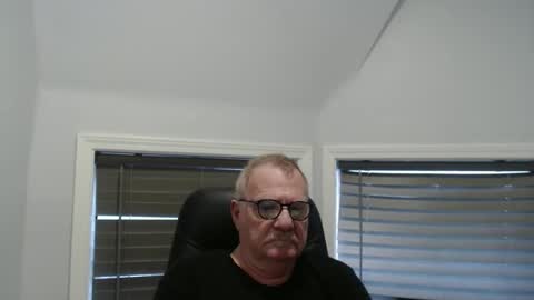 oldguybigd online show from October 9, 2025, 8:29 pm