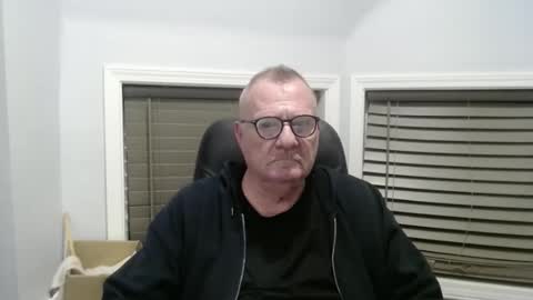 oldguybigd online show from October 19, 2025, 4:35 am