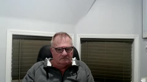oldguybigd online show from June 4, 2026, 5:57 am