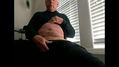 Snapshot of oldsubman chatting on December 3, 2024, 1:54 pm oldsubman online show from December 3, 2024, 1:54 pm