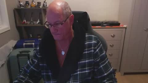 Snapshot of oldveteranuk chatting on September 17, 2025, 4:47 am oldveteranuk online show from September 17, 2025, 4:47 am