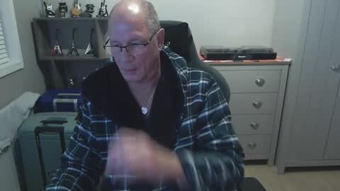 Snapshot of oldveteranuk chatting on September 18, 2025, 5:20 am oldveteranuk online show from September 18, 2025, 5:20 am