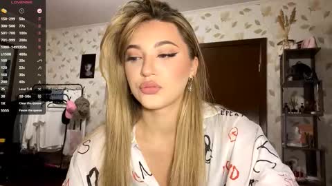 Kem online show from November 17, 2025, 4:13 pm