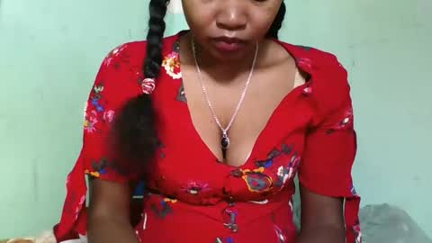 Snapshot of olgaaldy chatting on October 8, 2025, 6:22 am olgaaldy online show from October 8, 2025, 6:22 am