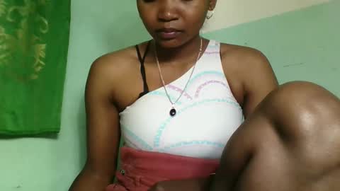 Snapshot of olgaaldy chatting on October 17, 2025, 7:22 am olgaaldy online show from October 17, 2025, 7:22 am