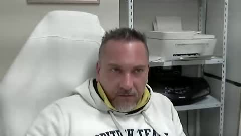 Snapshot of olimpio1230 chatting on February 25, 2025, 1:50 pm olimpio1230 online show from February 25, 2025, 1:50 pm