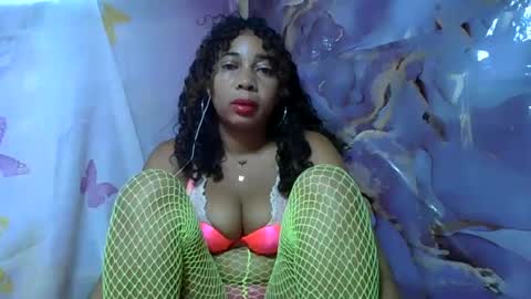 olinaa online show from June 22, 2026, 12:56 am