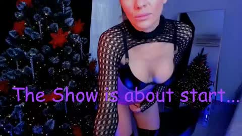 Snapshot of oliva_candy chatting on February 9, 2025, 6:54 am oliva_candy online show from February 9, 2025, 6:54 am