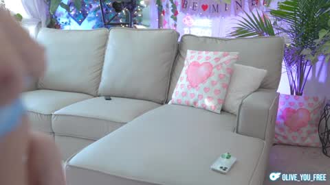 Olive online show from January 19, 2025, 6:00 pm