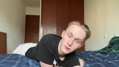 Oliver and Thomas online show from November 23, 2025, 10:15 am