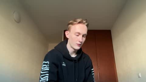 Oliver and Thomas online show from November 28, 2025, 1:58 pm