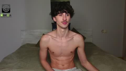 Snapshot of oliver_baker chatting on January 12, 2025, 4:40 pm Oliver Kaen online show from January 12, 2025, 4:40 pm