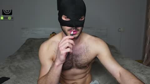 Snapshot of oliver_baker chatting on February 1, 2025, 3:18 pm Oliver Kaen online show from February 1, 2025, 3:18 pm