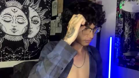 Oliver fast online show from October 21, 2025, 8:04 am