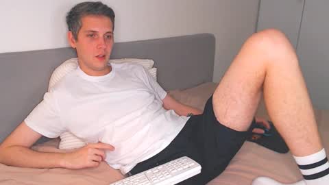 Oliver online show from September 21, 2025, 5:58 pm