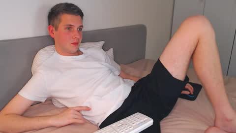 Oliver online show from October 22, 2025, 5:45 pm