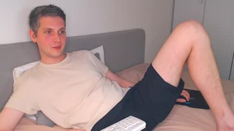 Snapshot of oliver_hort chatting on May 14, 2026, 5:31 pm Oliver online show from May 14, 2026, 5:31 pm