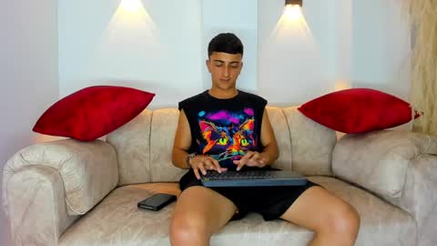 OLIVER online show from December 21, 2024, 6:41 am