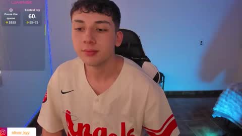 oliveeer online show from March 14, 2026, 10:26 pm