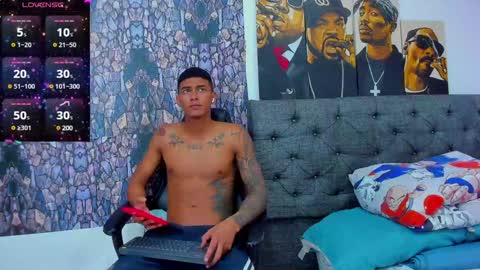 oliver_smith_2 online show from February 2, 2025, 5:59 pm