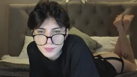 oliver online show from January 8, 2026, 9:06 pm