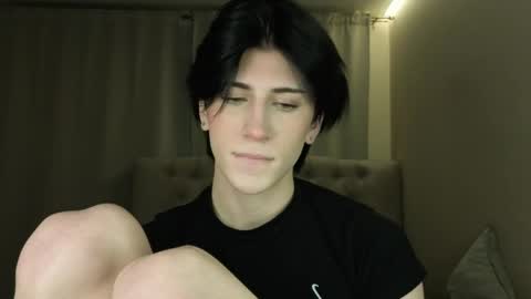 oliver online show from April 16, 2026, 6:52 pm