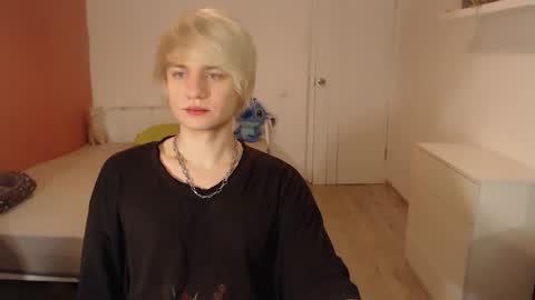 Oliver online show from November 20, 2025, 2:12 am