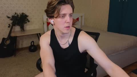 Oliver Evans online show from February 9, 2025, 12:39 am