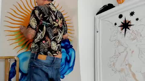 Snapshot of oliver_usher chatting on January 14, 2025, 6:07 pm Mr Blue Sky online show from January 14, 2025, 6:07 pm