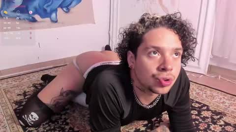 Snapshot of oliver_usher chatting on February 8, 2025, 10:51 pm Mr Blue Sky online show from February 8, 2025, 10:51 pm