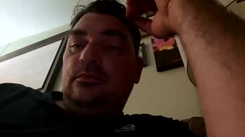 Snapshot of oliverclothesoff1211 chatting on May 24, 2026, 1:32 am oliverclothesoff1211 online show from May 24, 2026, 1:32 am