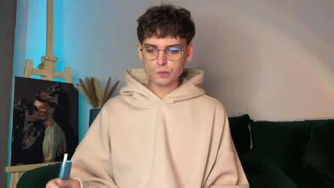 oliverlawrence online show from May 25, 2026, 12:33 pm